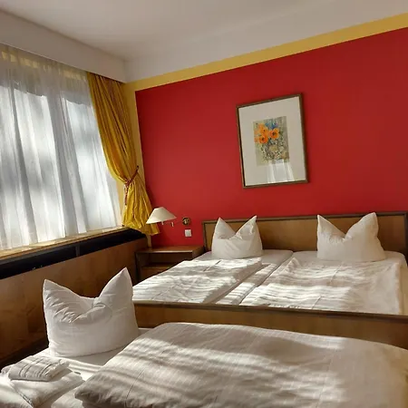 Albrechtshof Hotel 3*
