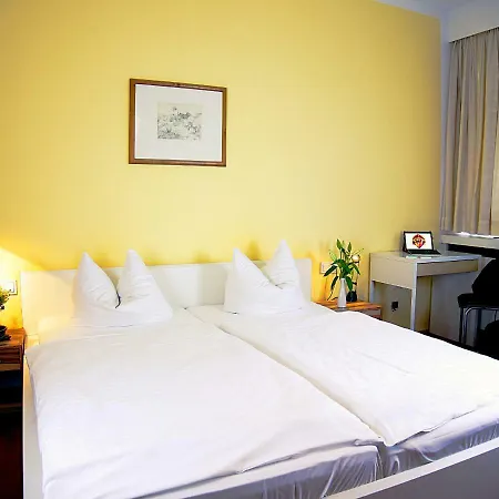 Albrechtshof Otel 3*